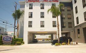 Hampton Inn & Suites Sherman Oaks